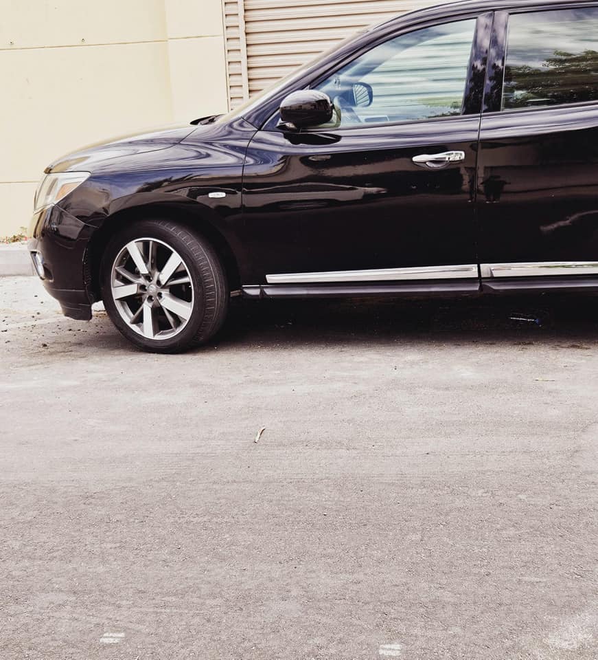 2013 Nissan Pathfinder, full option