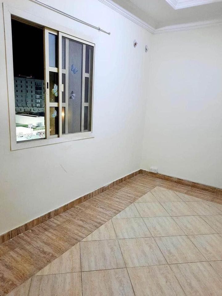 Available full rooms,partition rooms and bed space in al sadd