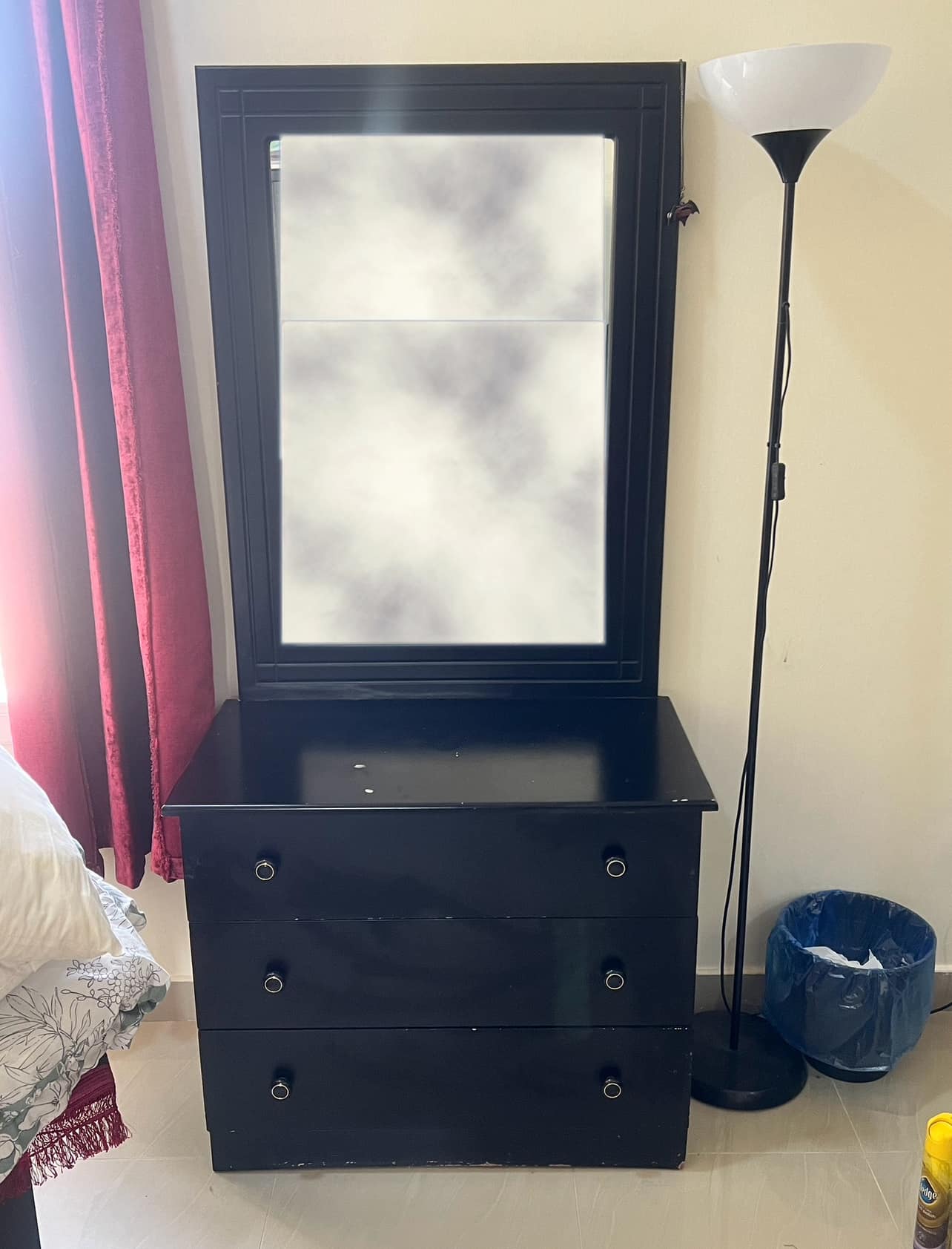 ALM Cooker, Full Bedroom Set, Bed, Cabinet for sale