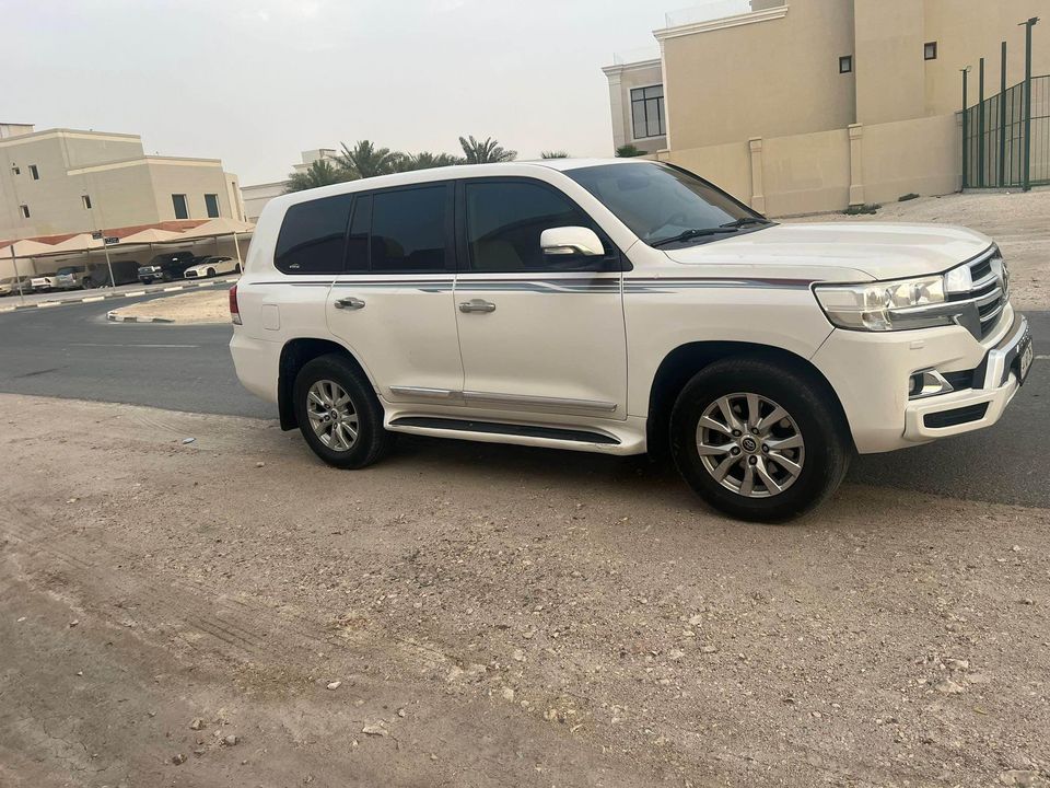 2017 Landcruiser GXR V8
