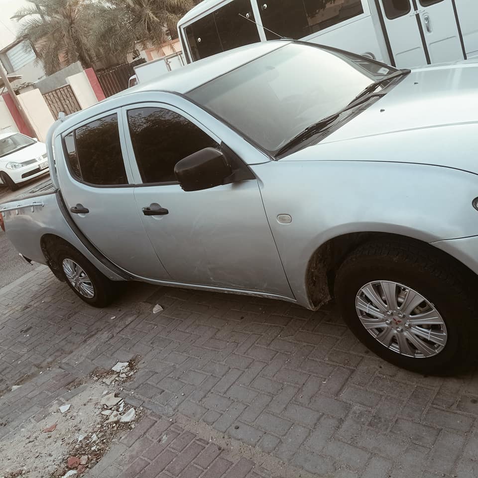 Mitsubishi pickup model 2007