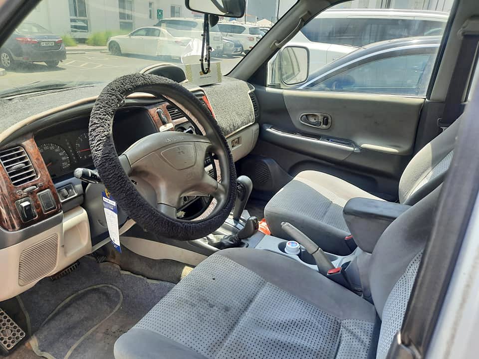 2004 Mitsubishi Nativa